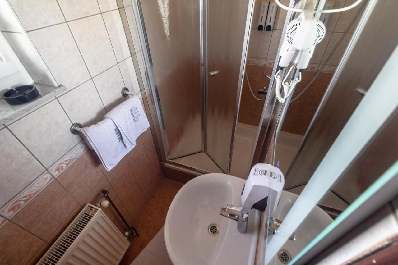 Motel Atos Laktaši 外观 照片